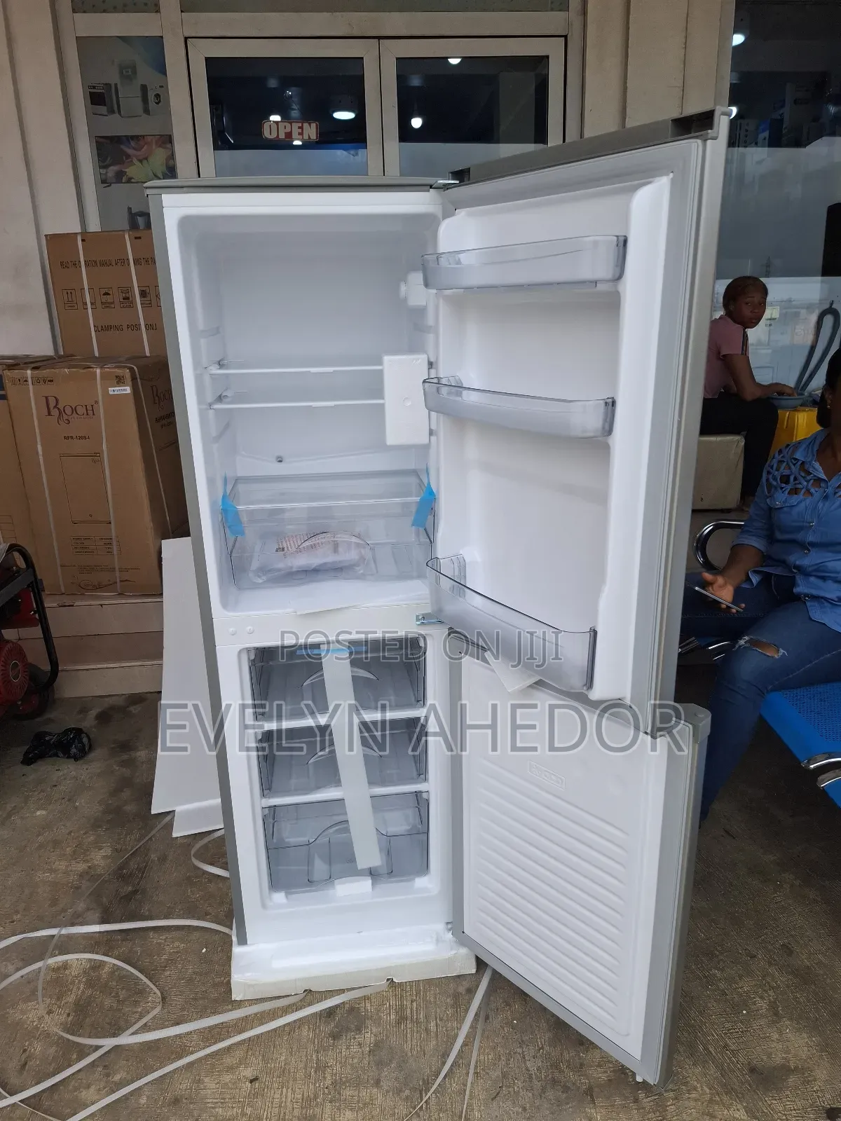 Fast Frozen TCL 142ltrs Bottom Freezer With Interior Light Available
