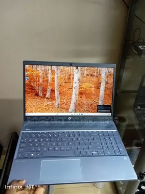 Laptop HP Pavilion 15 8GB AMD Ryzen 5 HDD+SSD 1T