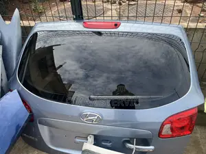 Hyundai Santa Fe Liftgate