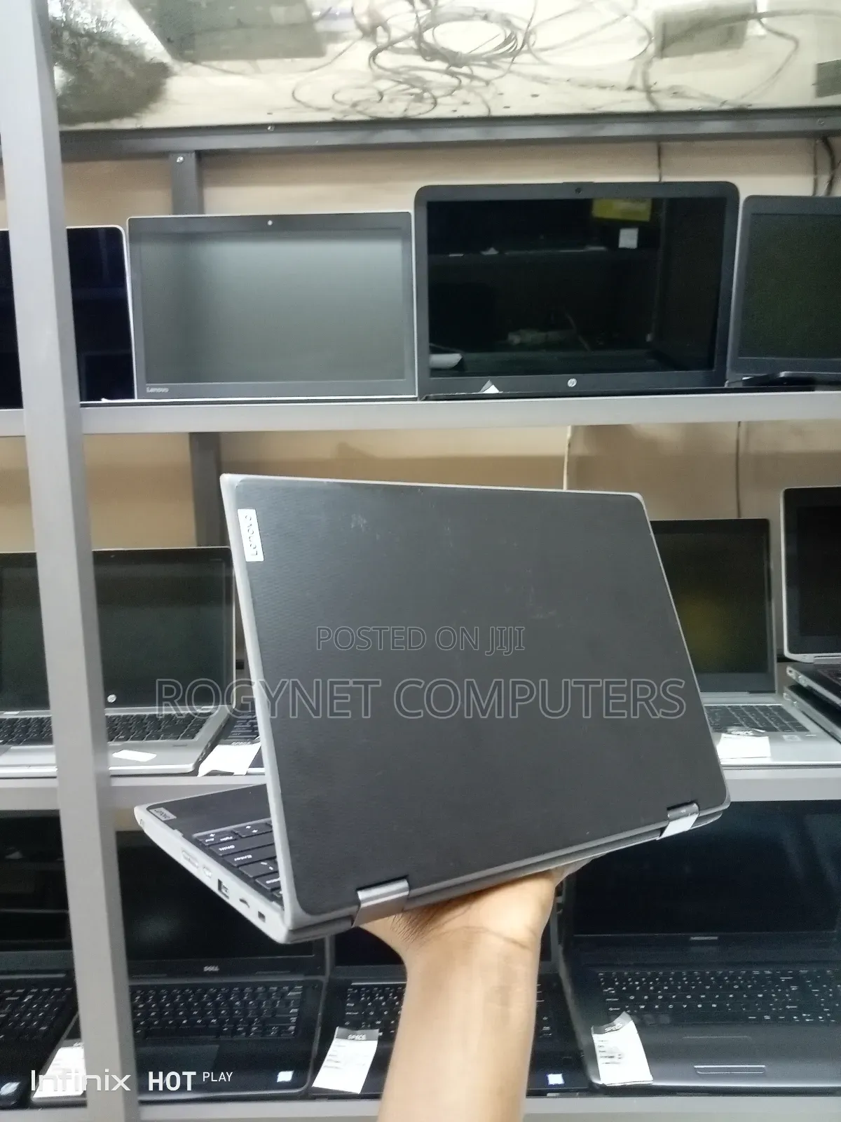 Laptop Lenovo 300e 4GB Intel Celeron SSD 72GB