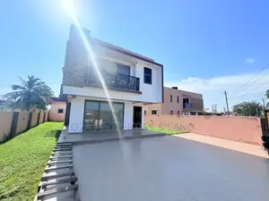3bdrm House in Sakumono for rent