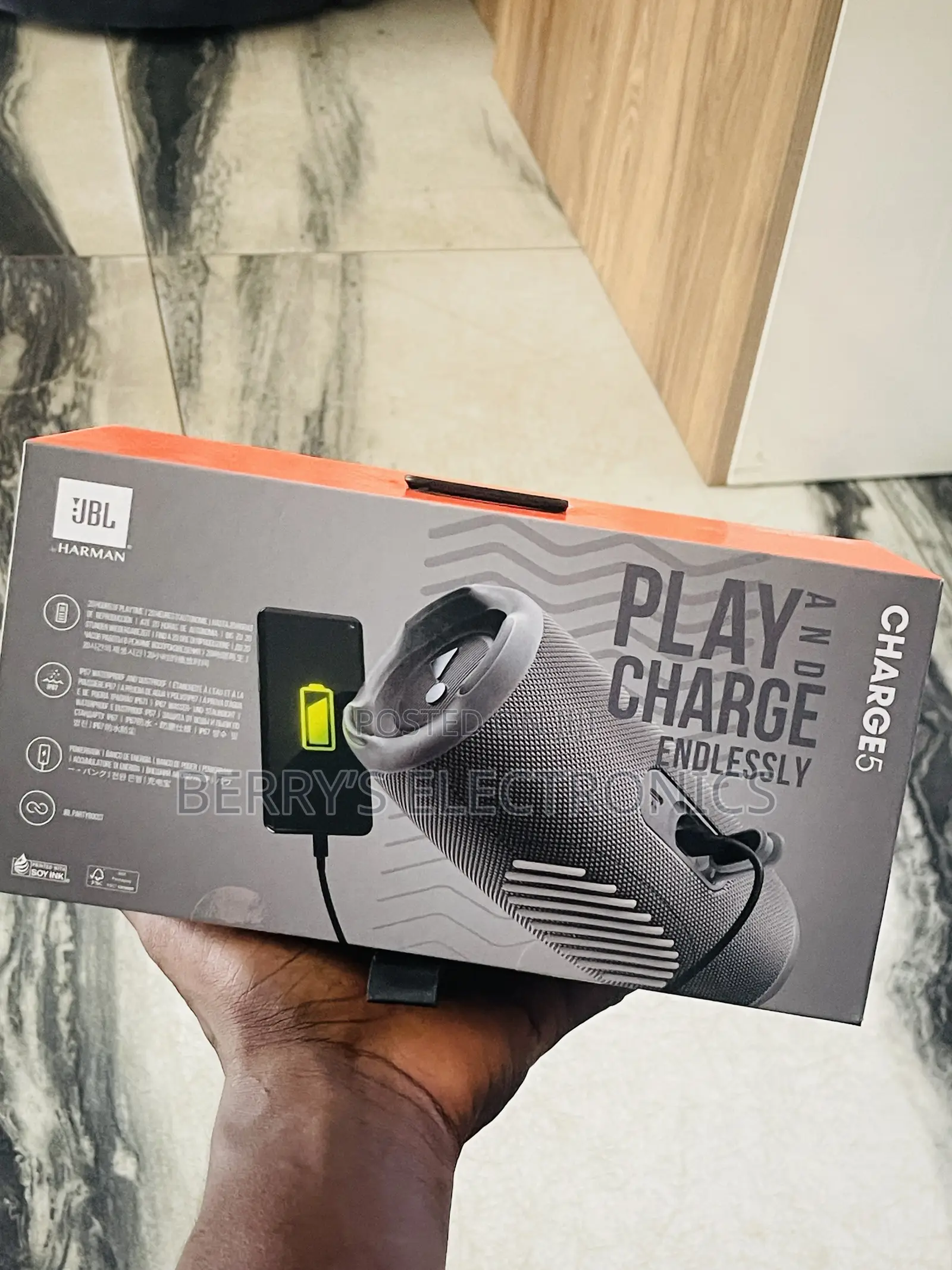 JBL Charge 5