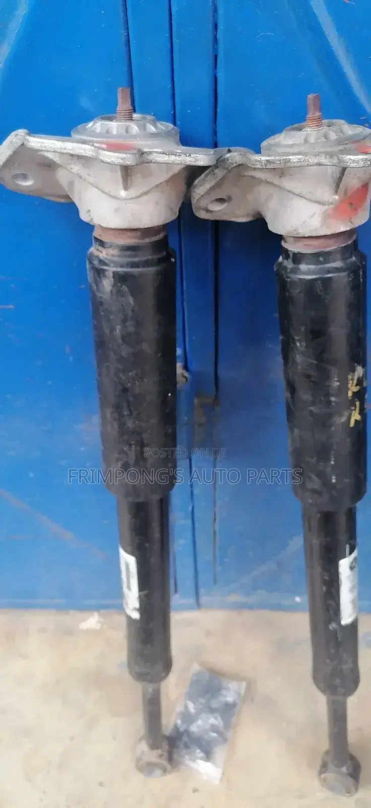 Jeep Cherokee 2015 Back Shocks Absorbers