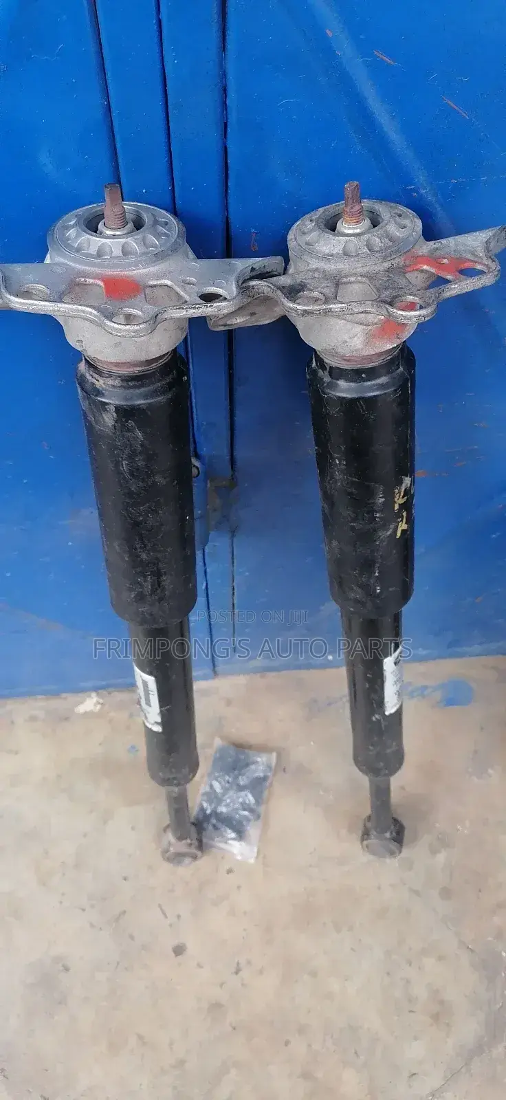Jeep Cherokee 2015 Back Shocks Absorbers