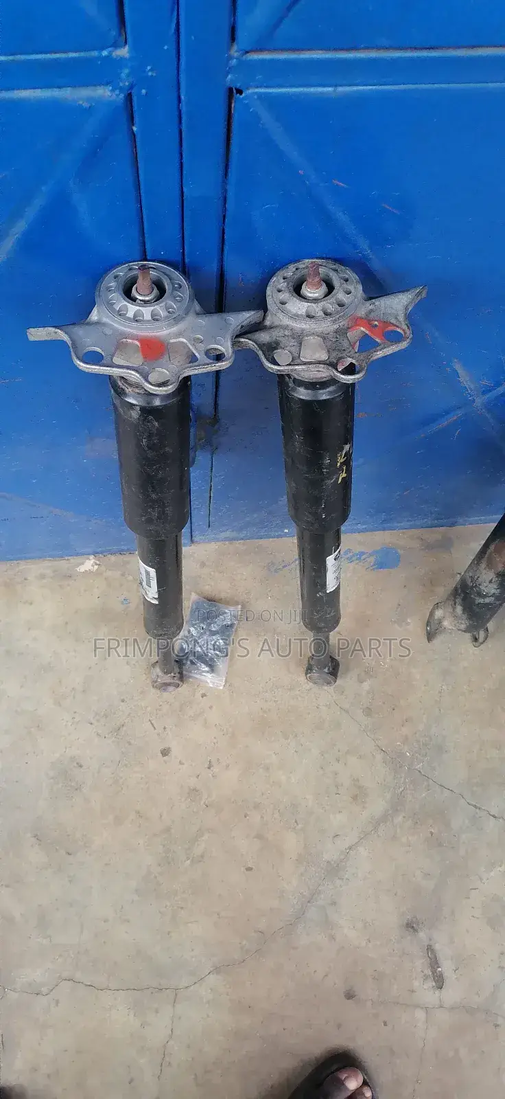 Jeep Cherokee 2015 Back Shocks Absorbers
