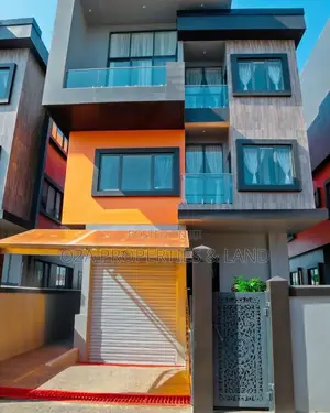 Furnished 4bdrm Townhouse / Terrace in Labone, Celsbridge Area for rent