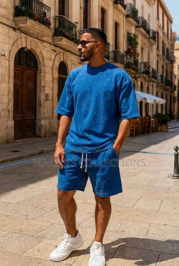 Men’S Casual Short Sleeved T - Shirt Shorts Set.