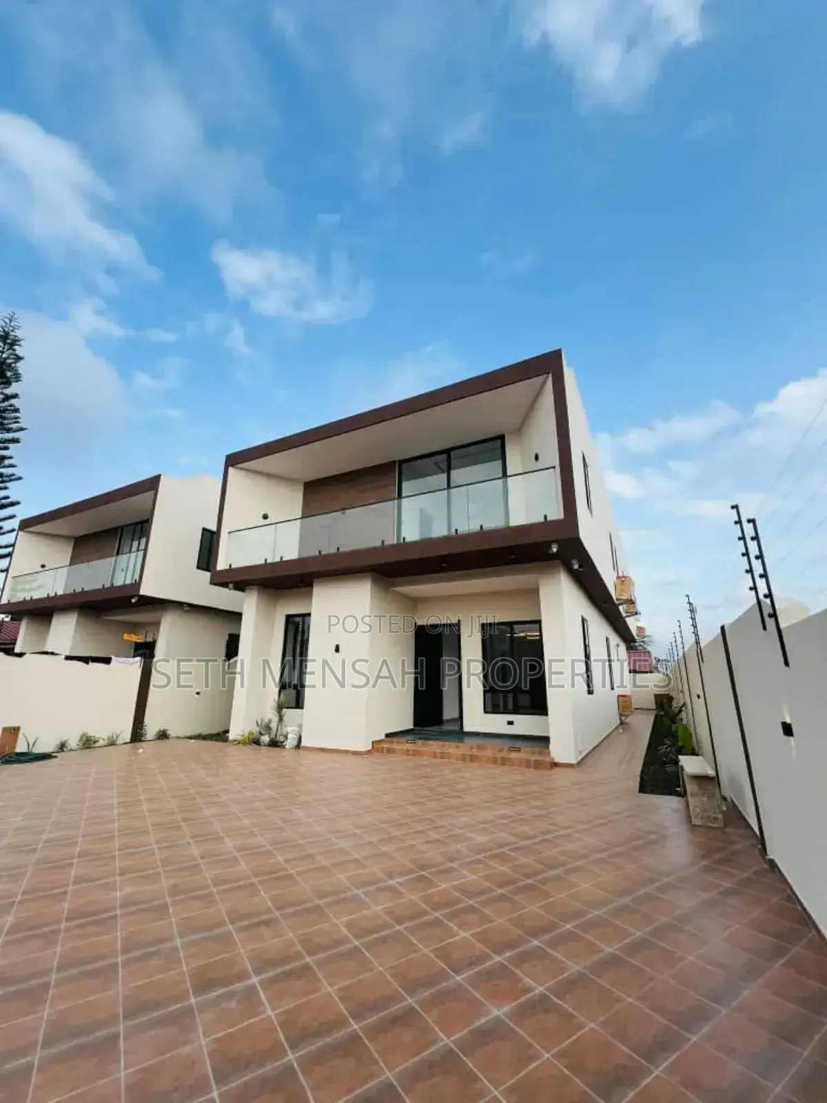 5bdrm House in Oyarifa for sale