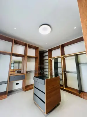 5bdrm House in Oyarifa for sale