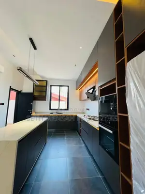 5bdrm House in Oyarifa for sale