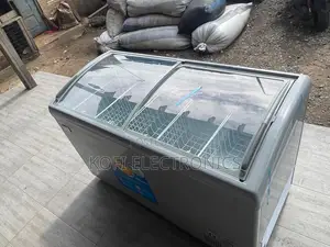 Delron Display Freezer Celestial Glide-Top Cryovault 500