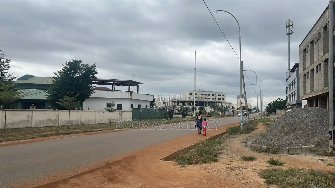 4bdrm House in Bkomas Properties, Community 25 for sale