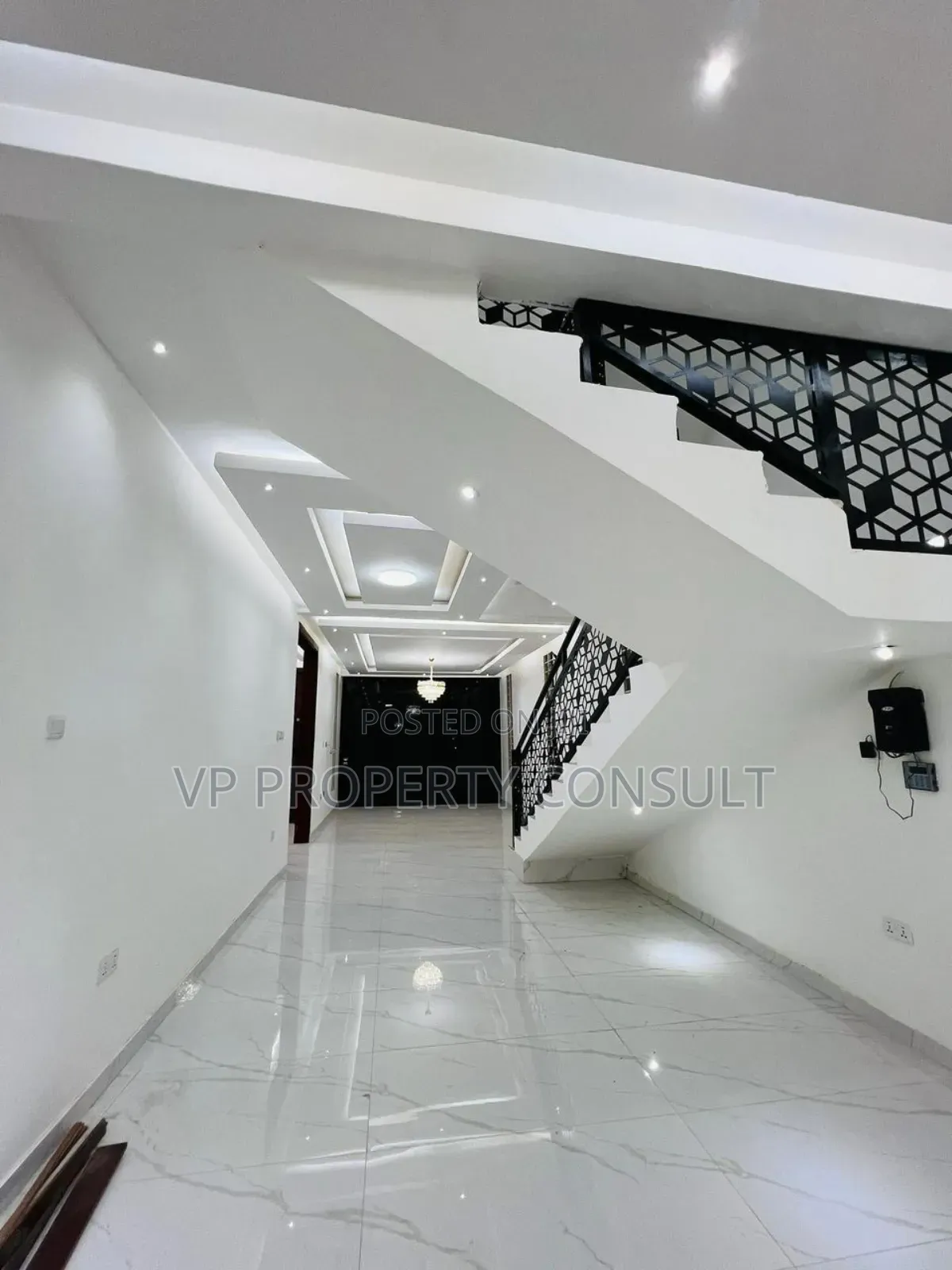 4bdrm House in East Legon for sale