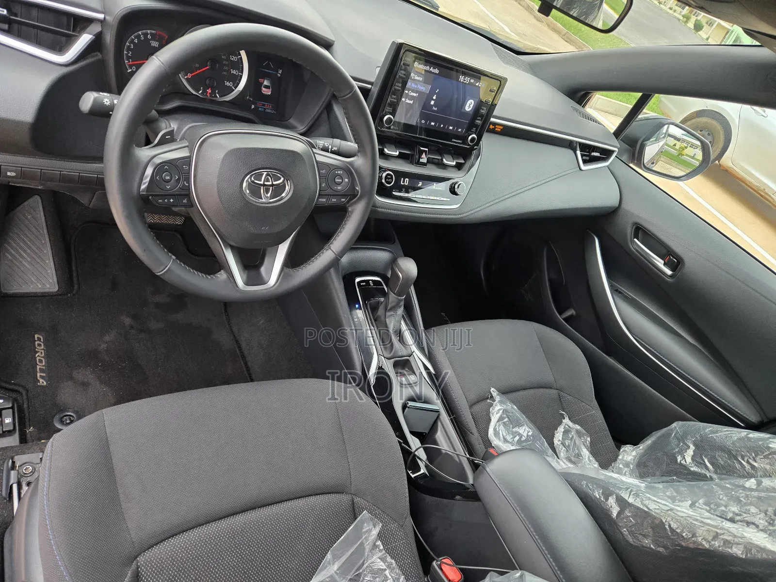 Toyota Corolla SE 2022 Red
