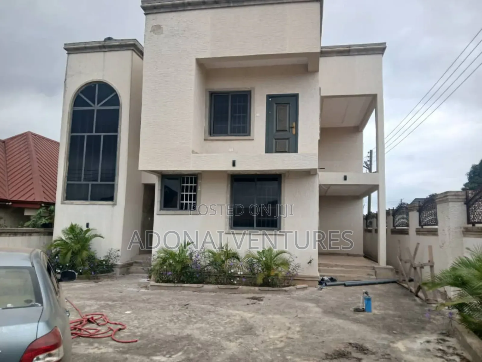 6bdrm House in Nyankyreniase, Kumasi Metropolitan for sale