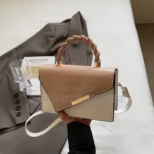 Contrast Niche Design Beautiful Handbags