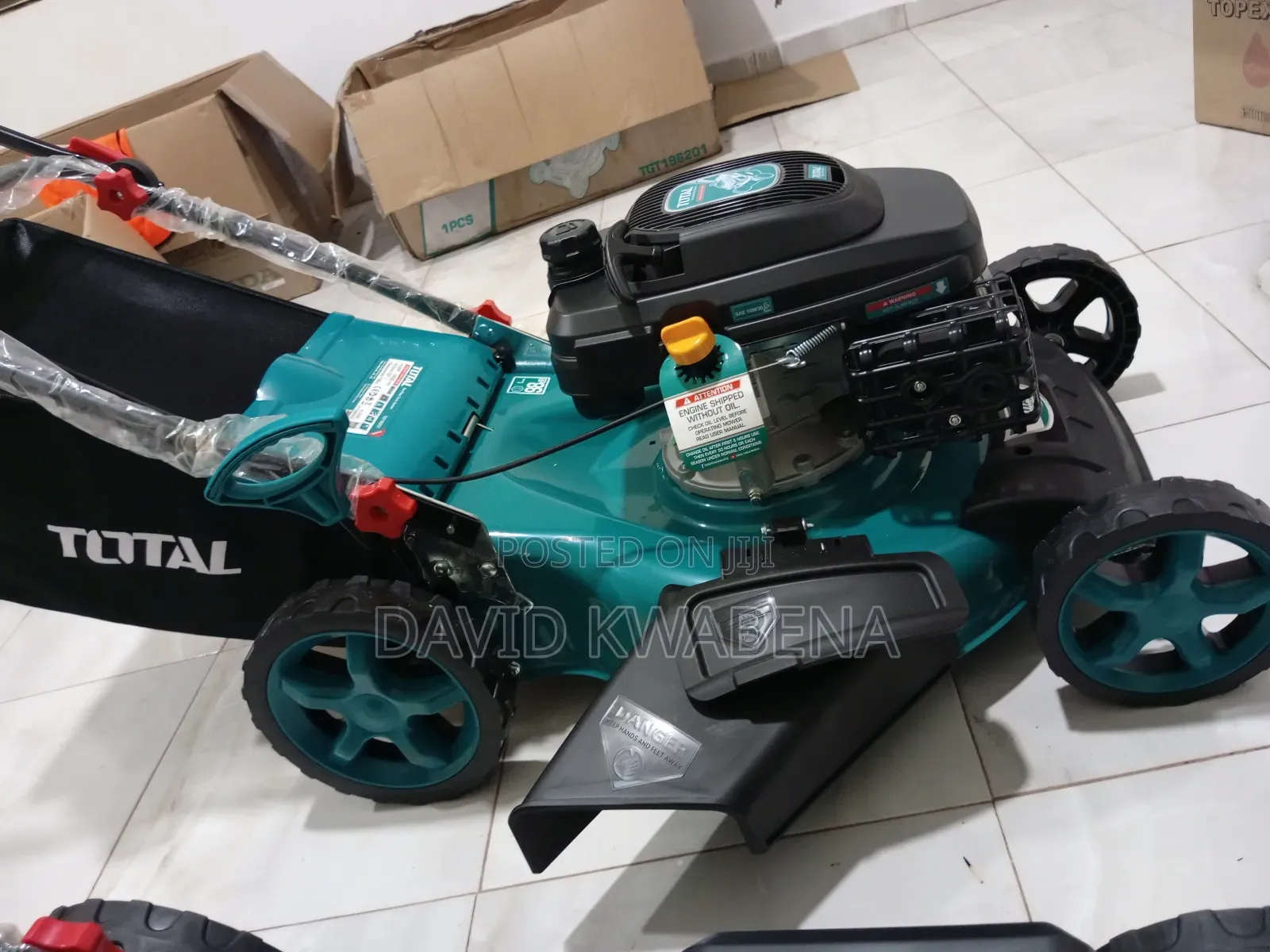 Total Gasoline Lawnmower 196cc