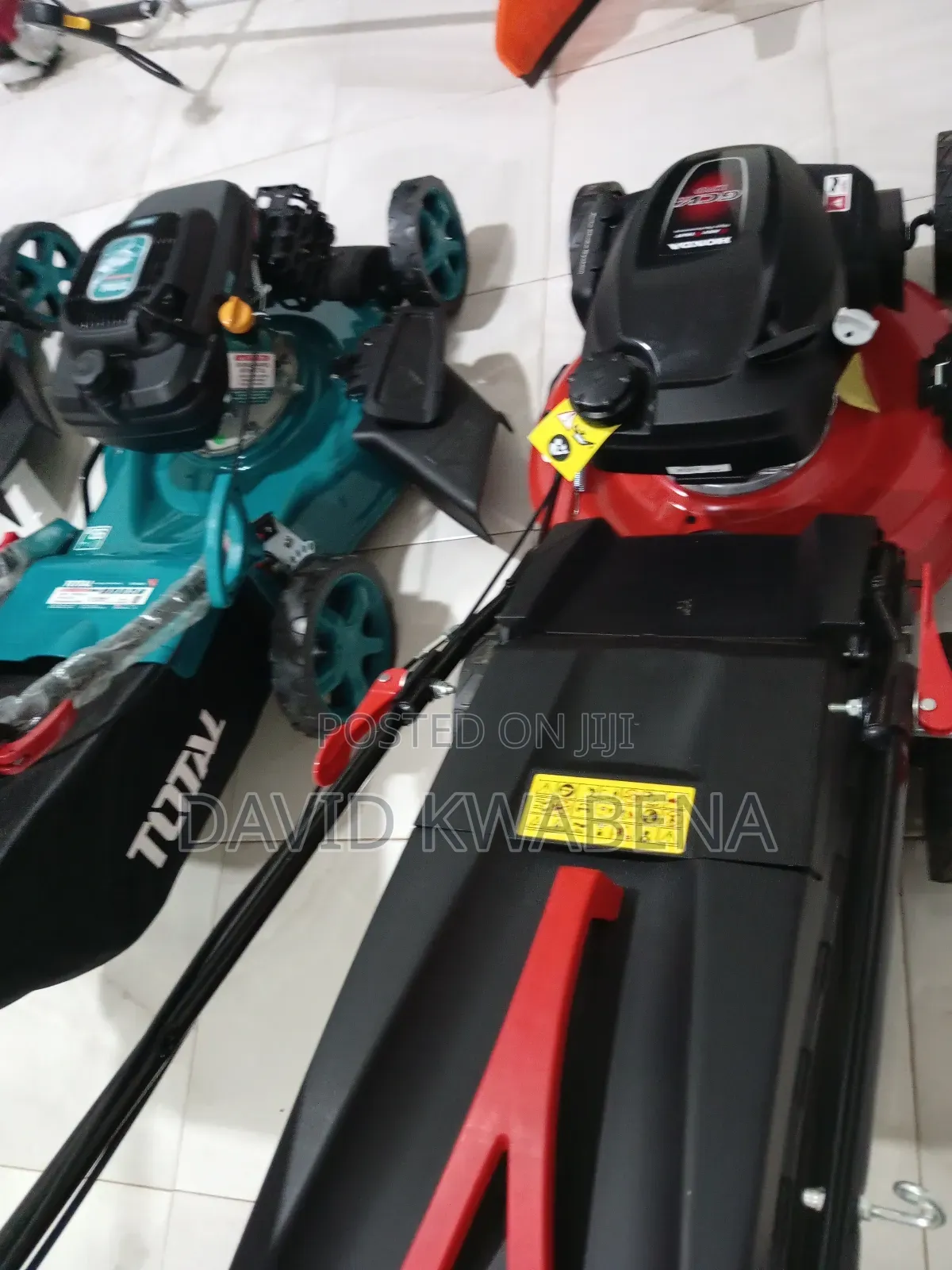 Total Gasoline Lawnmower 196cc