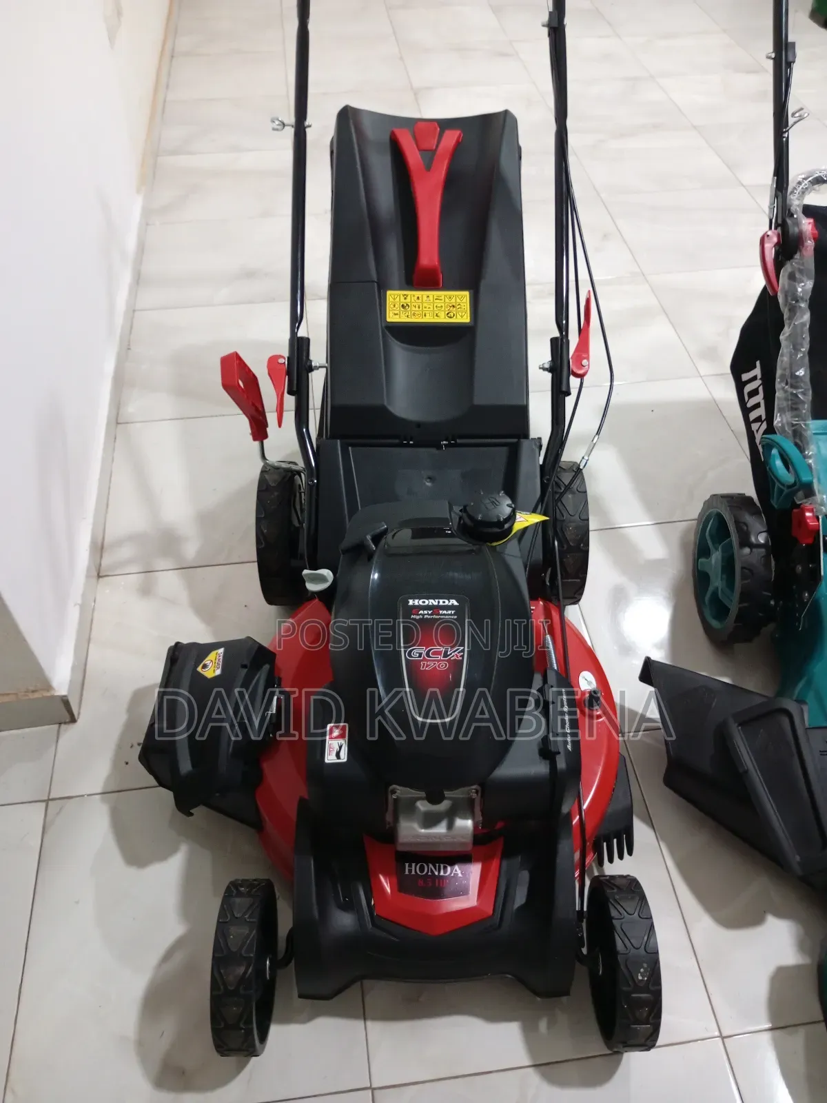 Total Gasoline Lawnmower 196cc