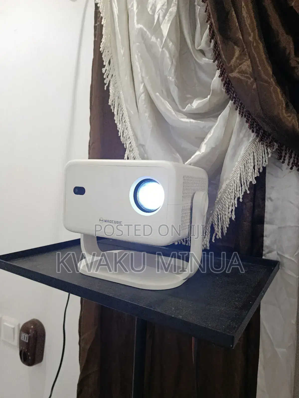 Magcubic 650ansi L018 Native Portable Projector 1080p(Smart Device)