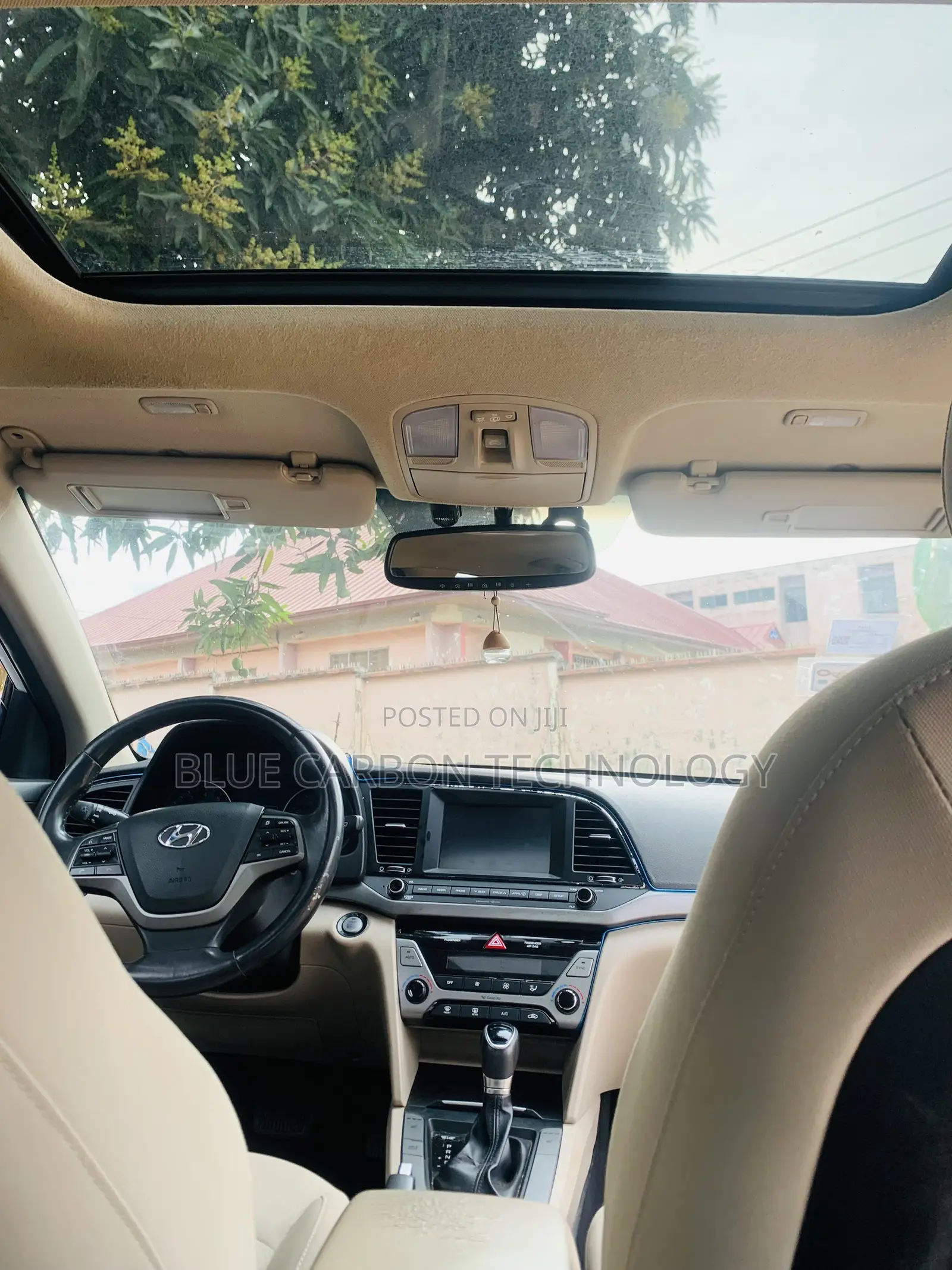 Hyundai Elantra 2018 White
