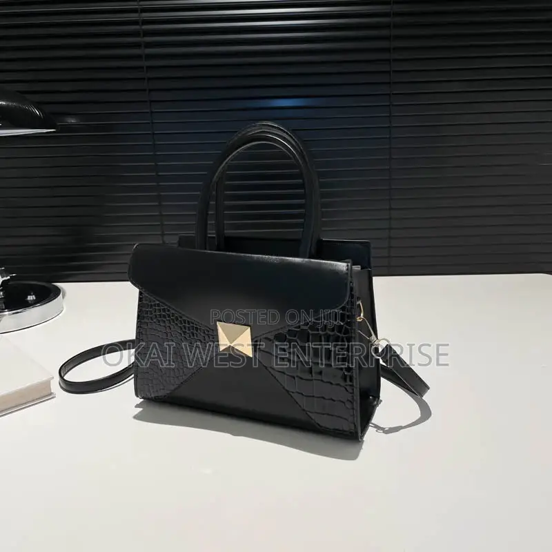 Large Capacity Beautiful Square Bags