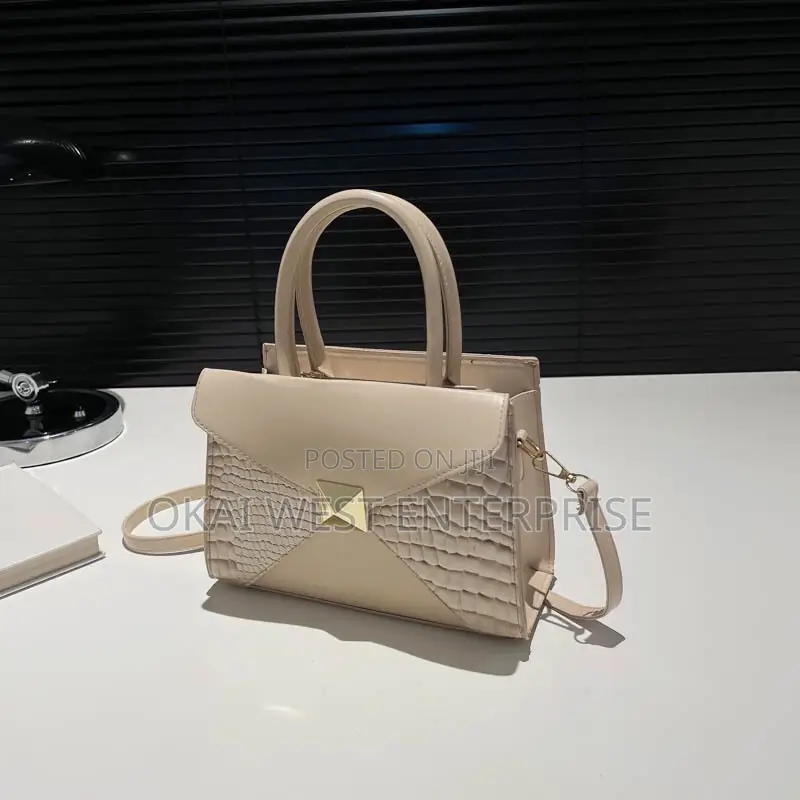Large Capacity Beautiful Square Bags