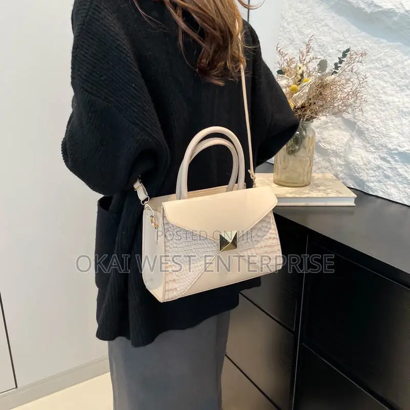 Large Capacity Beautiful Square Bags