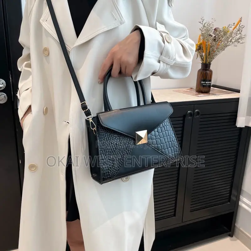 Large Capacity Beautiful Square Bags