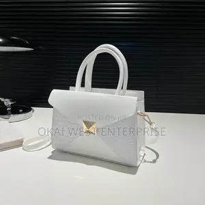 Large Capacity Beautiful Square Bags