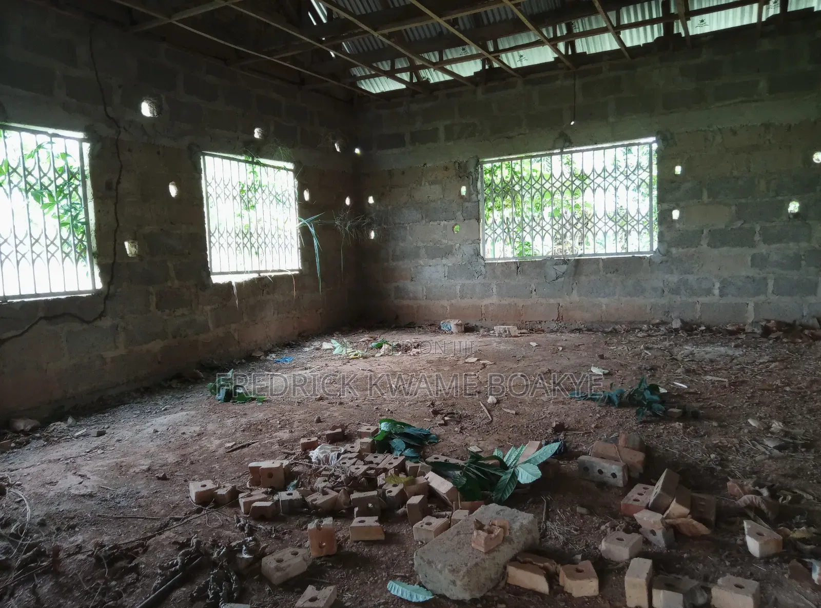 4bdrm House in Brother K Estate, Kumasi Metropolitan for sale