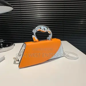 Personality Cross-Body Causal Bags