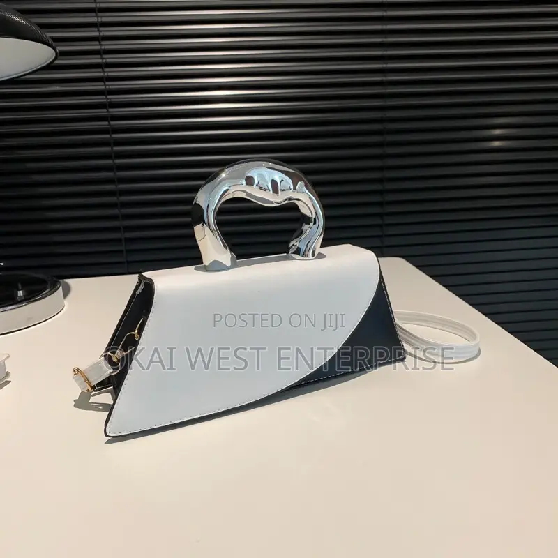 Personality Cross-Body Causal Bags