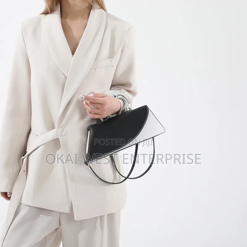 Personality Cross-Body Causal Bags