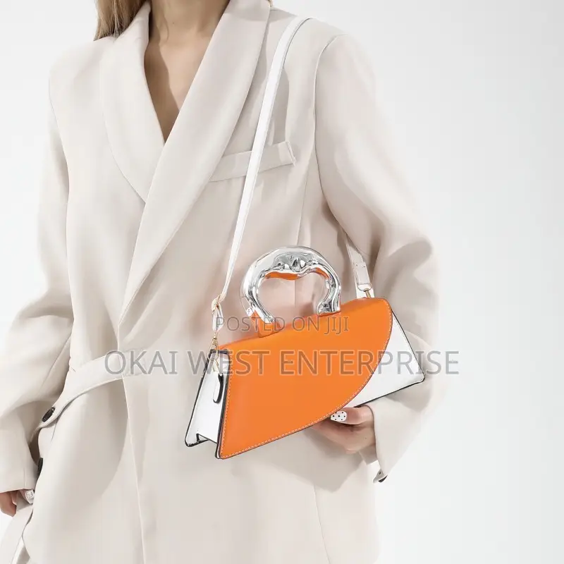 Personality Cross-Body Causal Bags