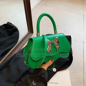 Simple Causal Bags