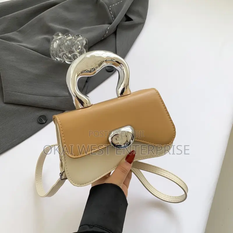Personality Fashionable Hangbags