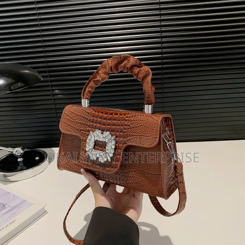 Fashionable Cross-Body Bag