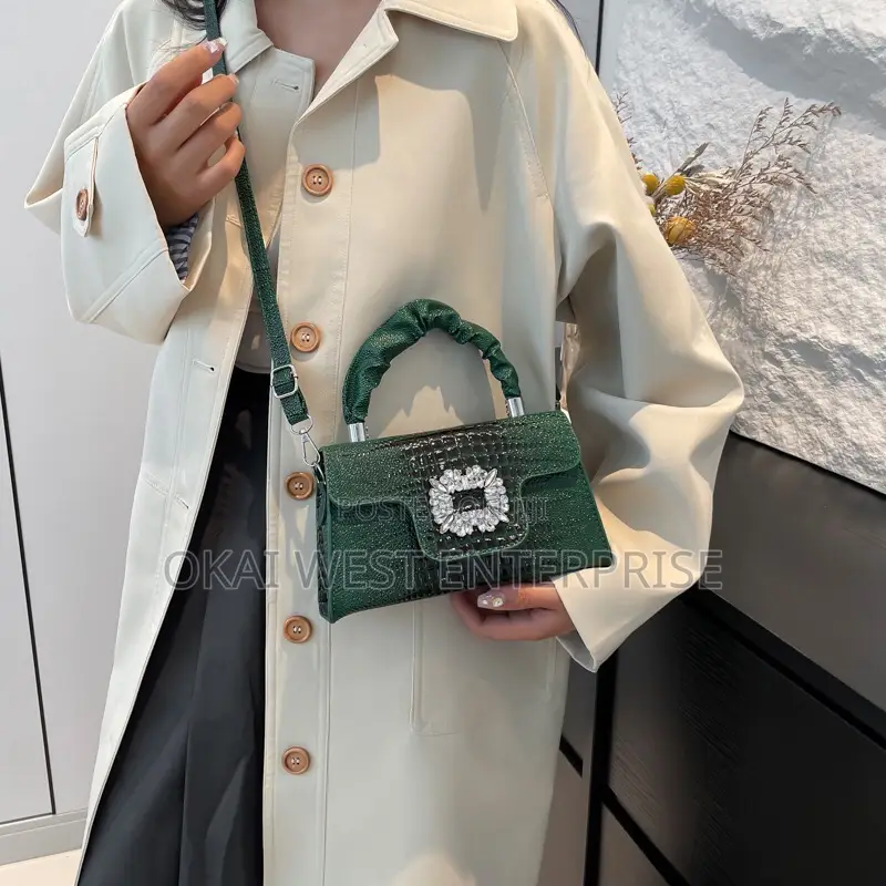 Fashionable Cross-Body Bag