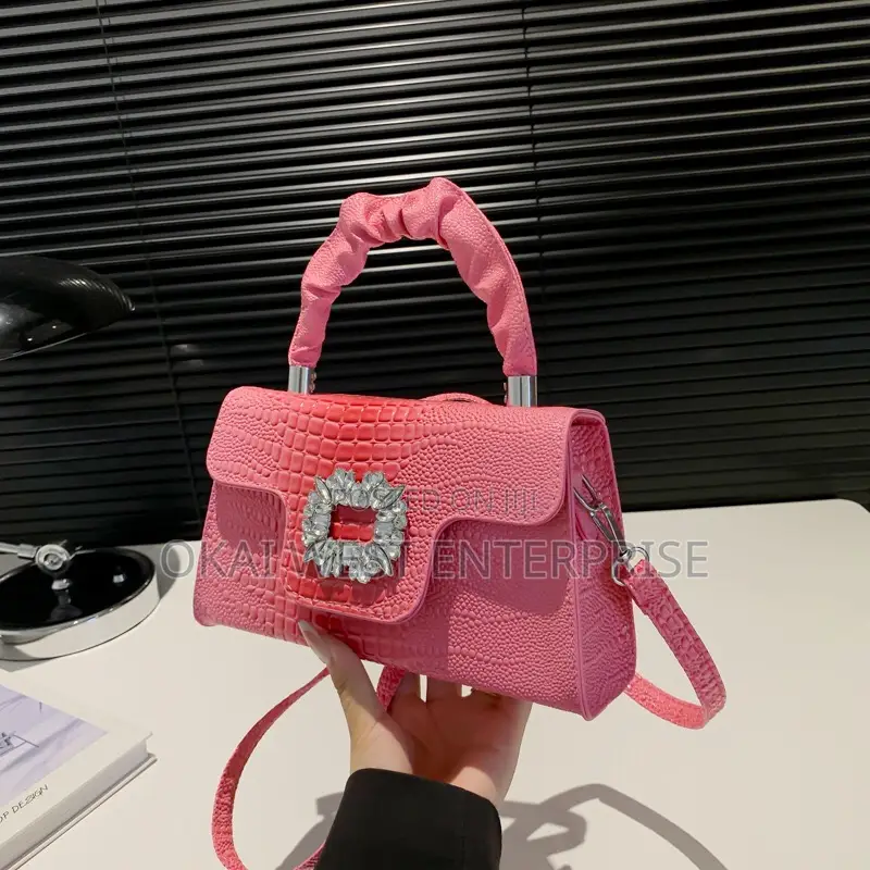 Fashionable Cross-Body Bag