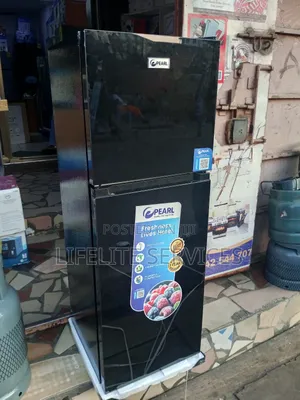 Pear Fridge /.Black Glass Door - 136 Litres