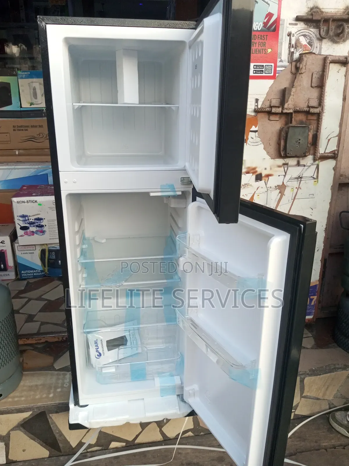 Pear Fridge /.Black Glass Door - 136 Litres