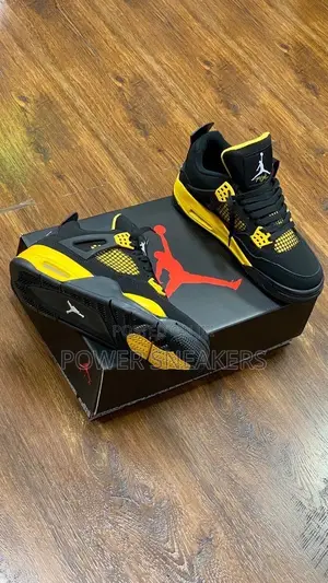 Jordan 4 Retro