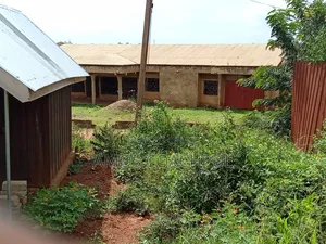 7bdrm Mansion in Yawhima Shooting, Sunyani Municipal for sale