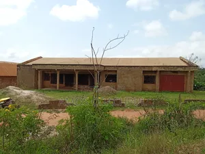 7bdrm Mansion in Yawhima Shooting, Sunyani Municipal for sale