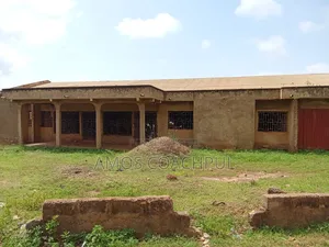 7bdrm Mansion in Yawhima Shooting, Sunyani Municipal for sale
