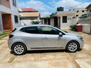 Renault Clio for Rent