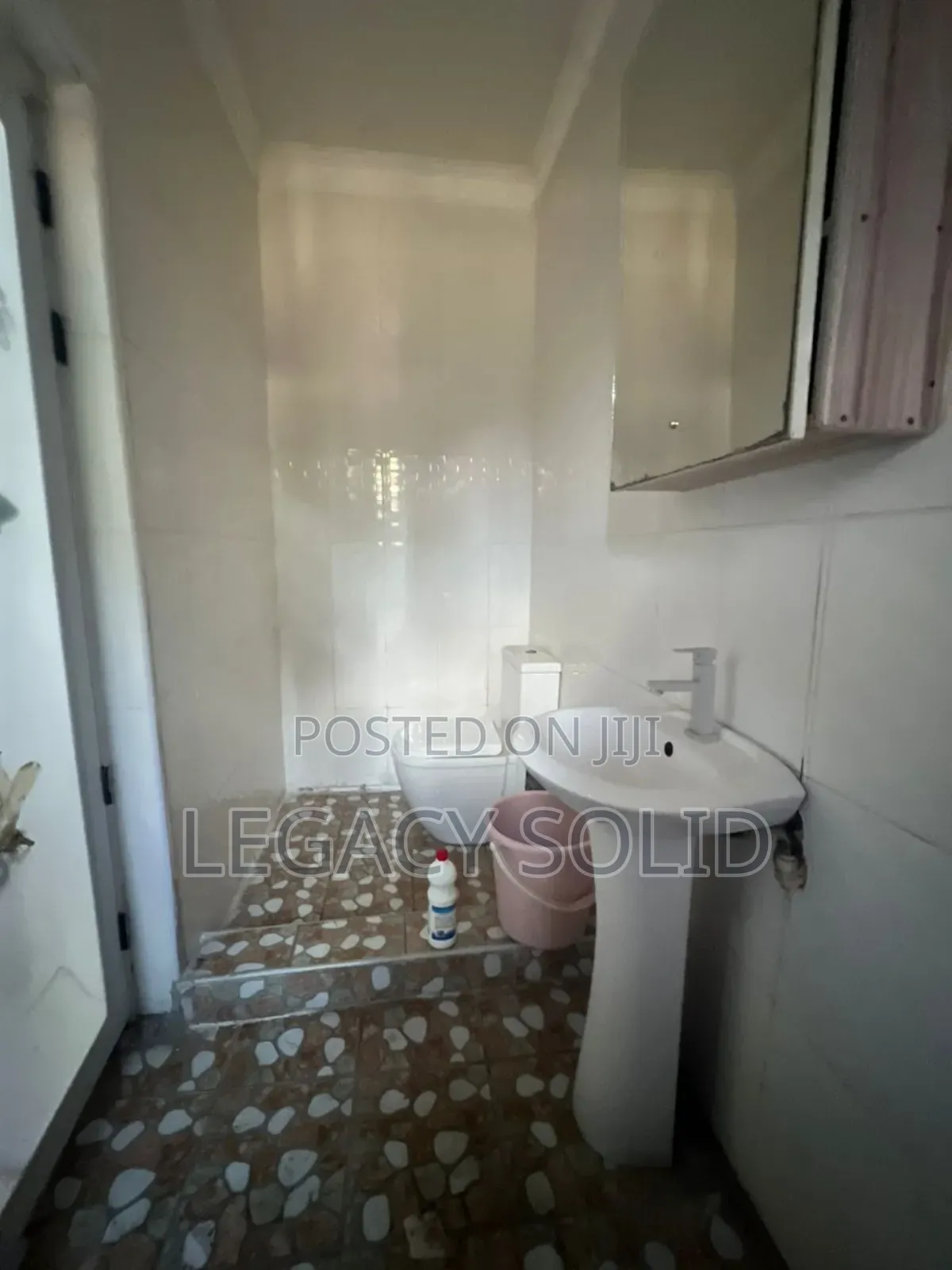 1bdrm Apartment in Legacy Solid Real, Trade Fair for rent