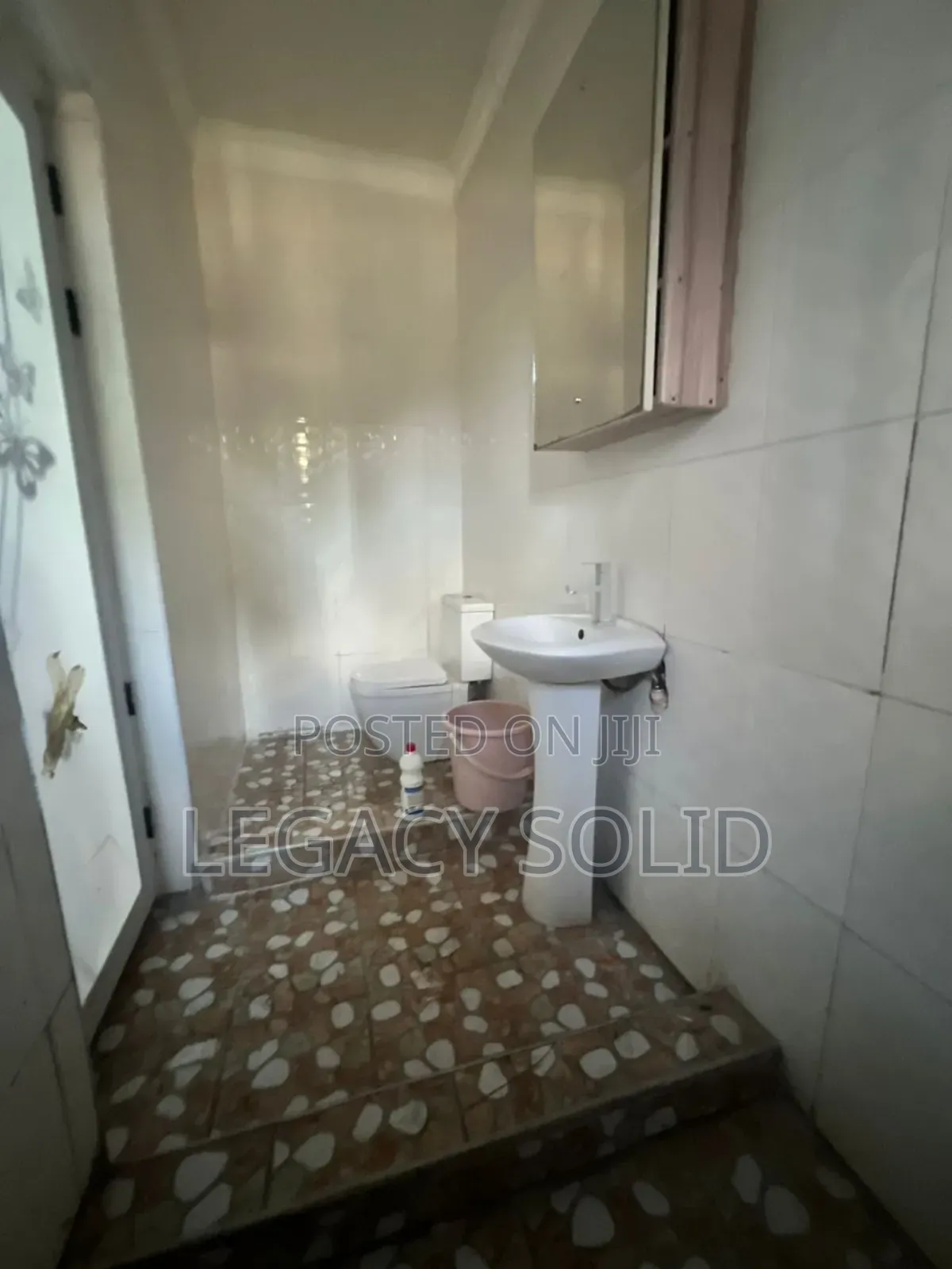 1bdrm Apartment in Legacy Solid Real, Trade Fair for rent