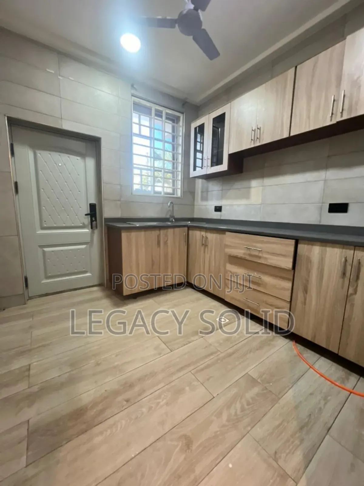 3bdrm Townhouse / Terrace in Legacy Solid Real, Tseaddo for rent